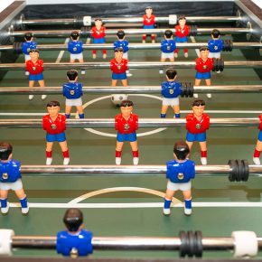 Misaladejuegos Futbolin Silver Jugador Plástico Pies Separados PL0521 - Imagen 3