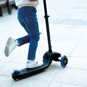 Misaladejuegos Patinete Future Scooter Azul de Qplay con Luces Led SC102 - Imagen 4