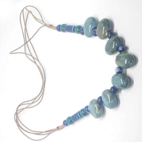 Misaladejuegos Colla Piedras Azules Cordon Fino Marron - Imagen 3